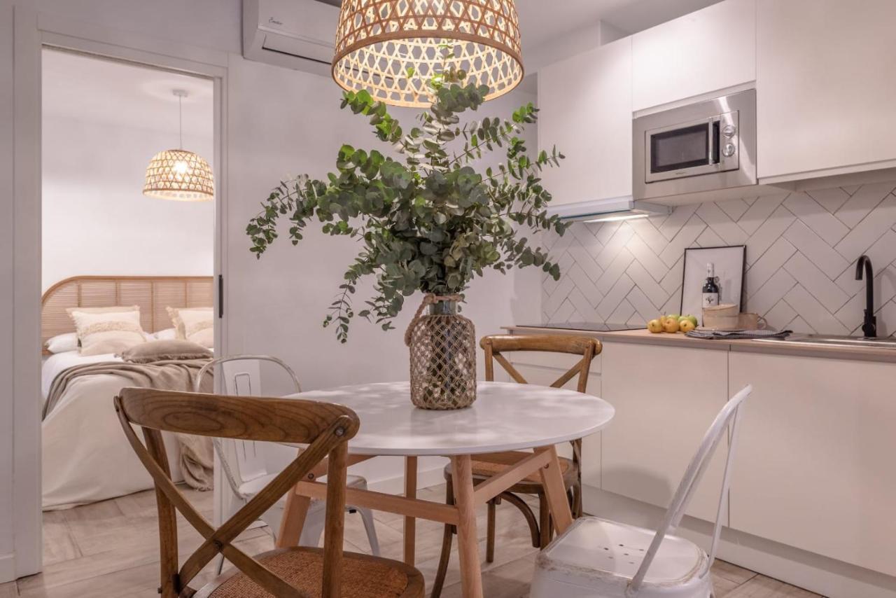 Apartamentos Junto A Jardines Del Triunfo Granada Bagian luar foto